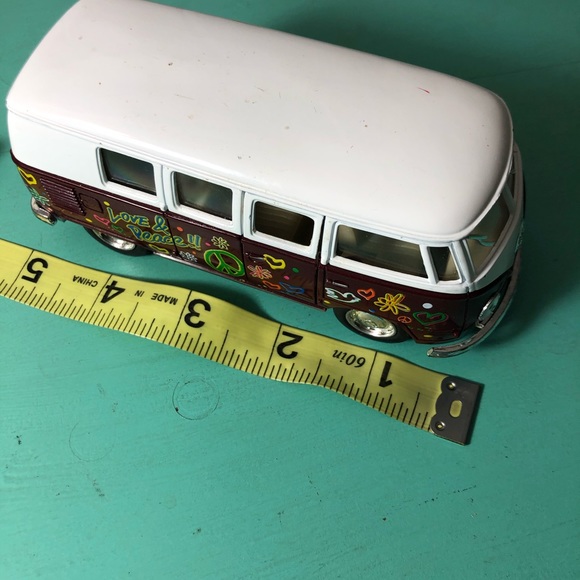 1962 Volkswagen Bus Hippie Van 5” Die-Cast ☮️ - Picture 11 of 15